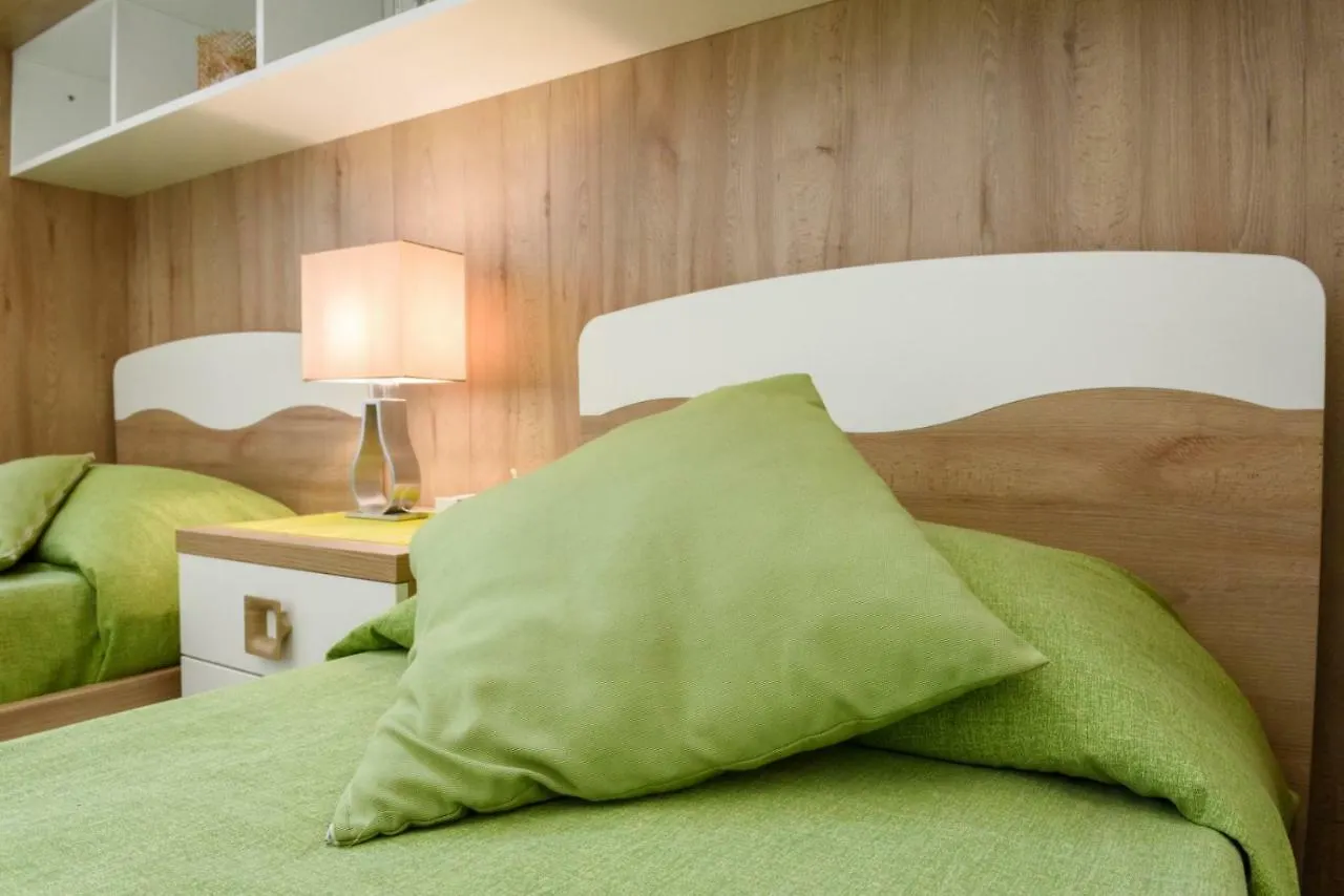 Sarracino Relais Bed & Breakfast Naples 2*,